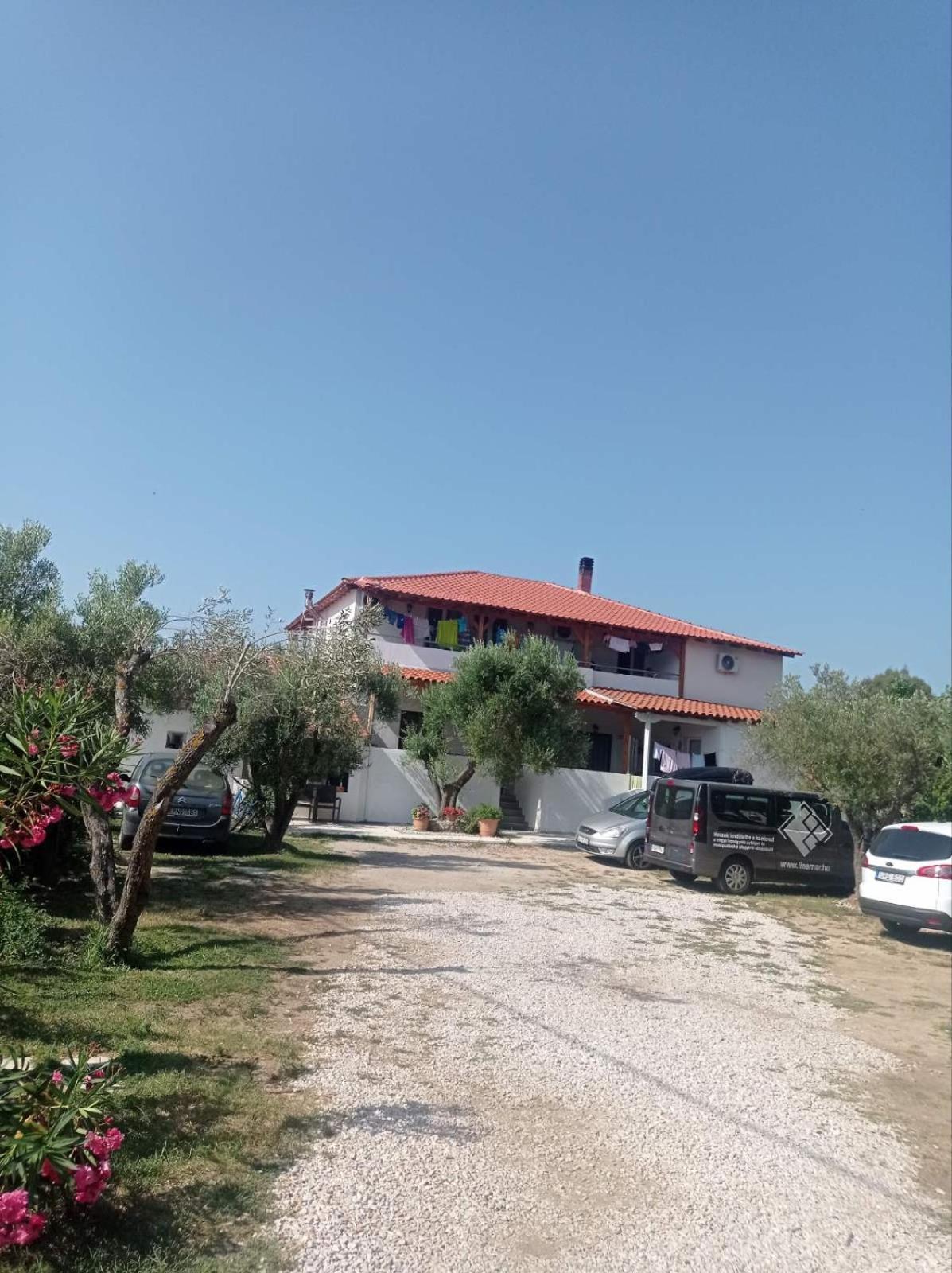 Apartament House Eugenia Sarti Zewnętrze zdjęcie