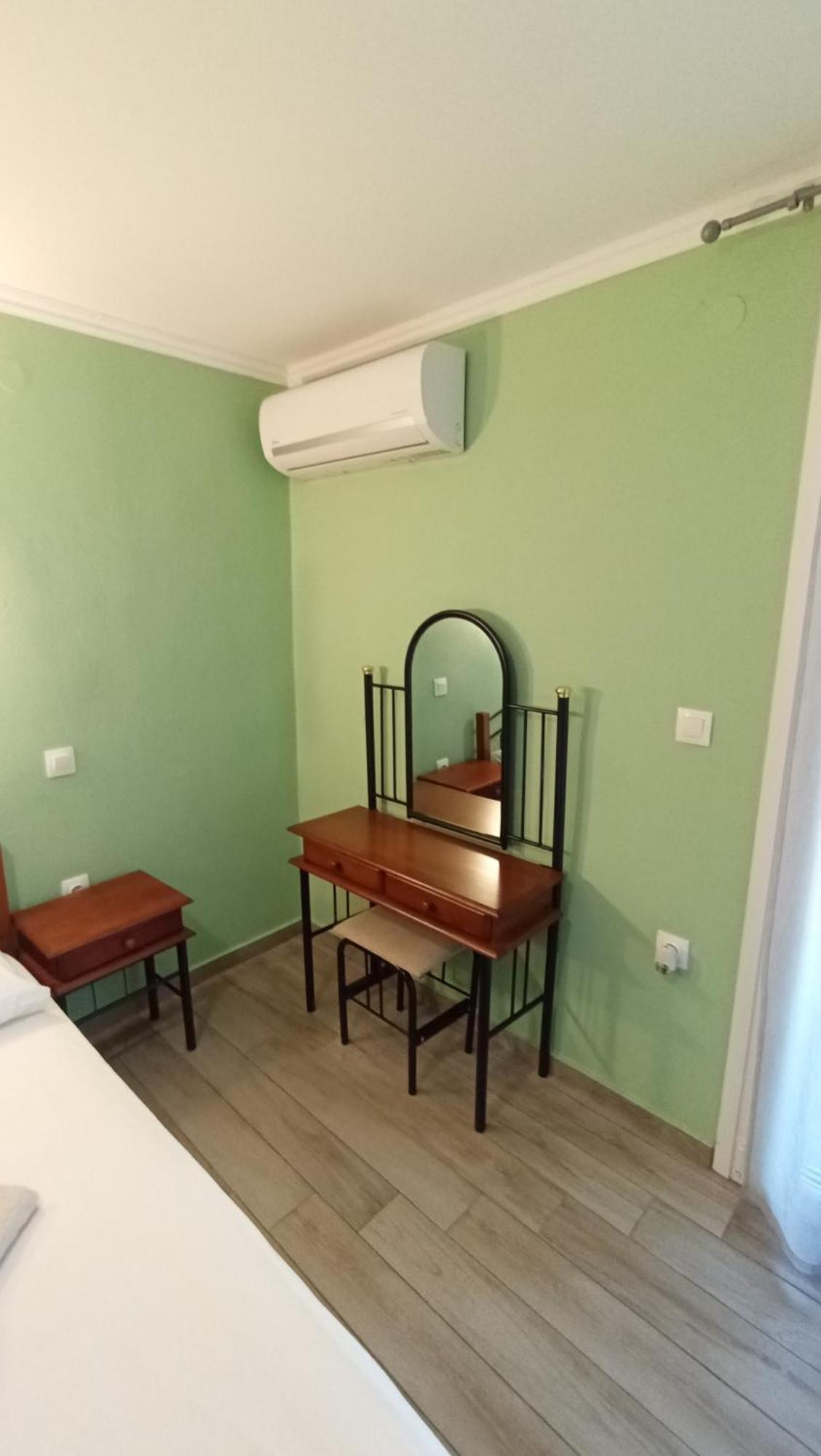 Apartament House Eugenia Sarti Pokój zdjęcie