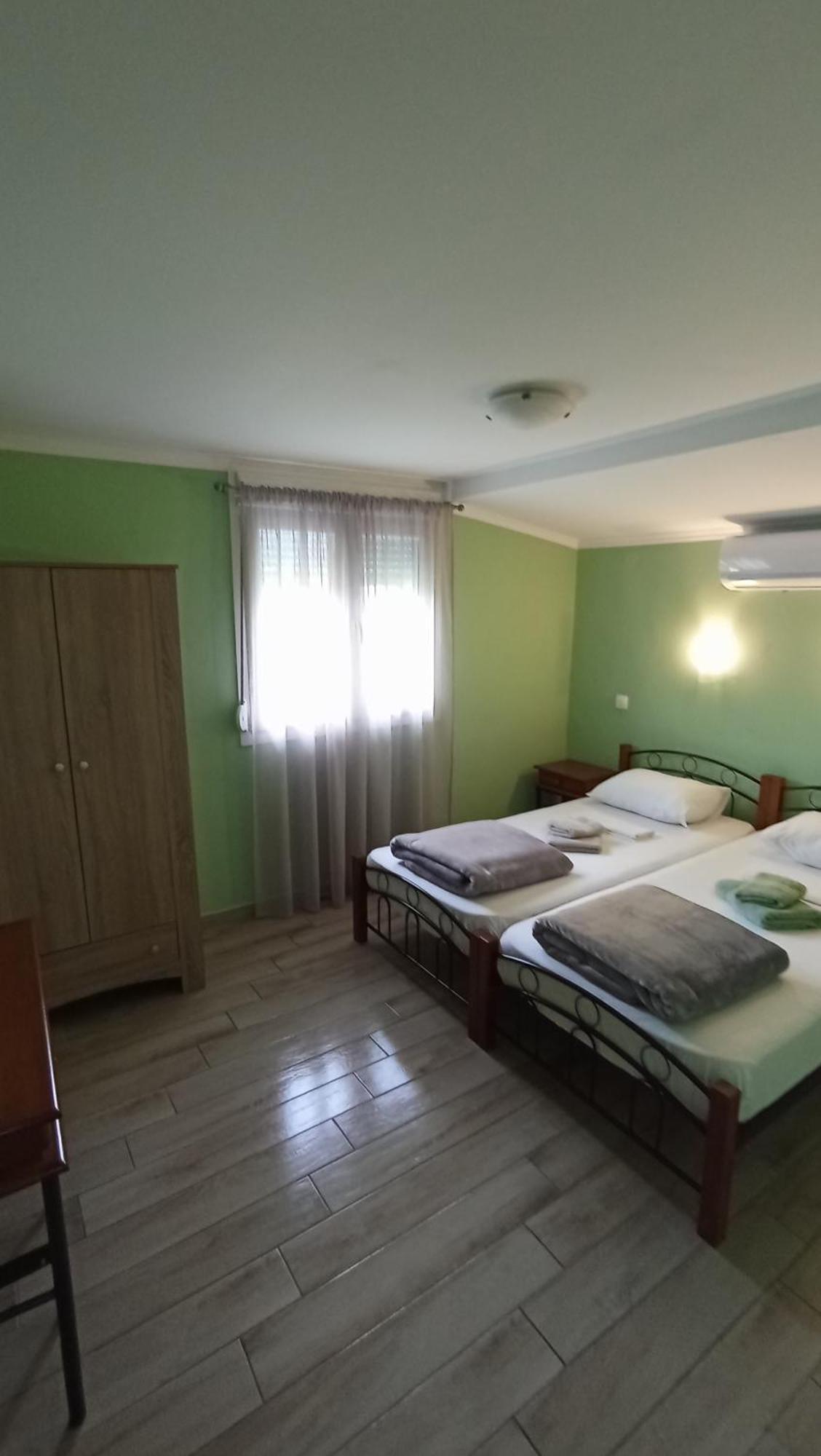 Apartament House Eugenia Sarti Pokój zdjęcie