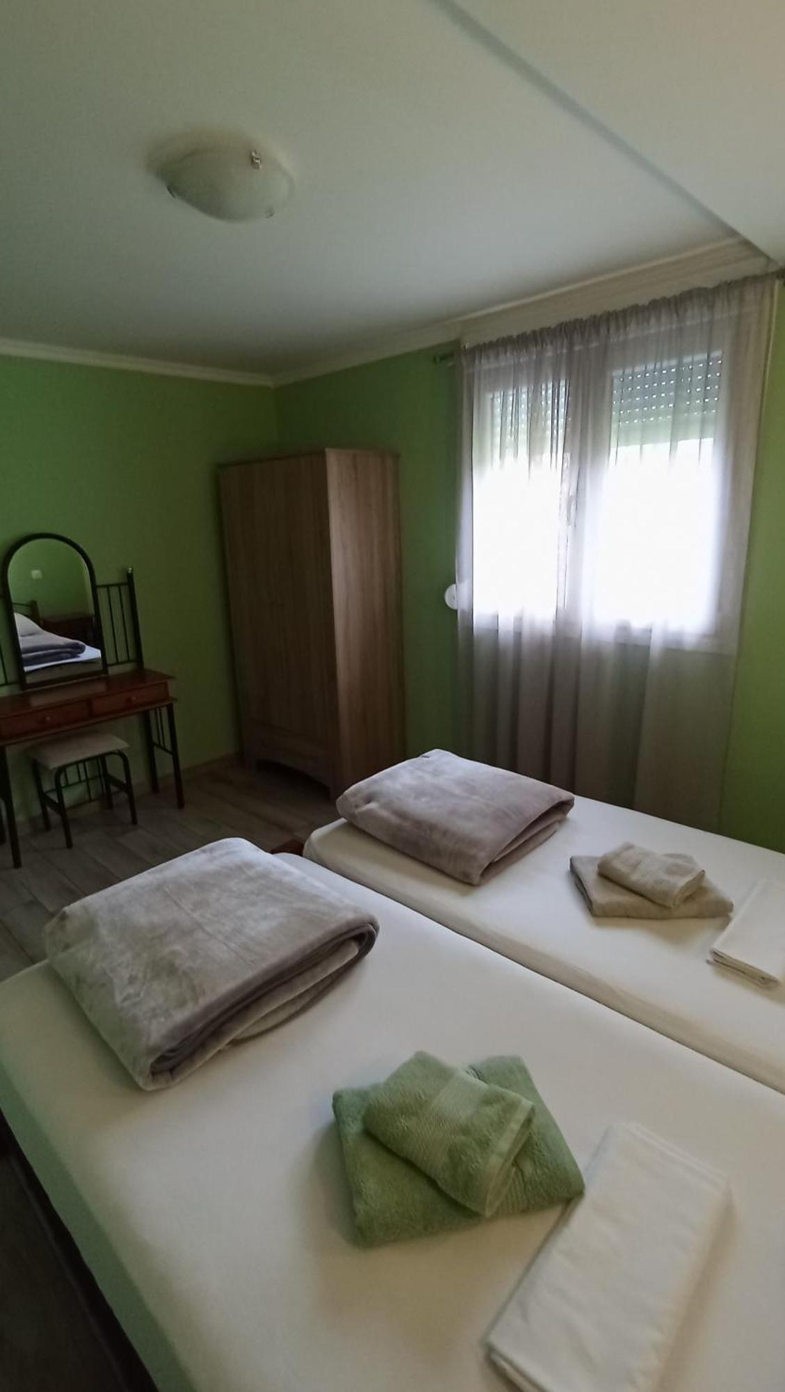 Apartament House Eugenia Sarti Pokój zdjęcie